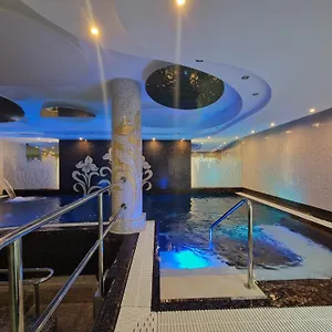 4* Hotel Iris